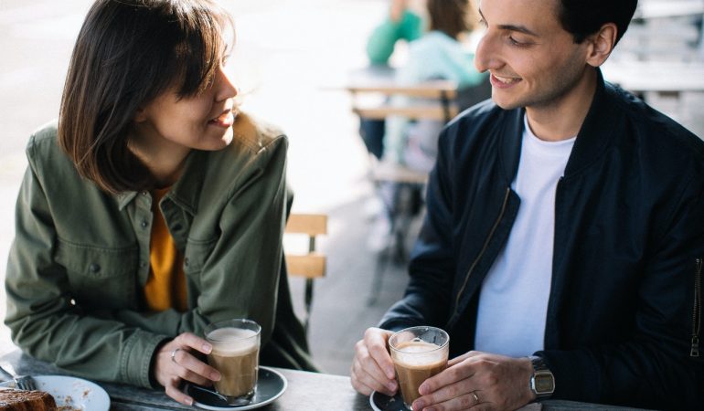 Forkæl dine medarbejdere med gode kafferedskaber på kontoret