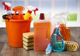 Spar penge ved at købe rengøringsartikler ind i større mængder